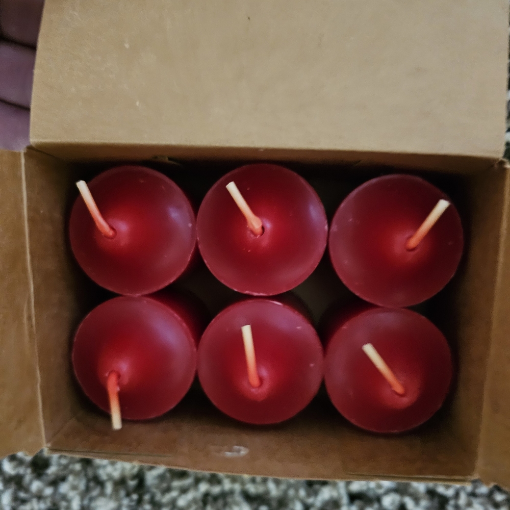 PartyLite Crimson Tealight Candle Set